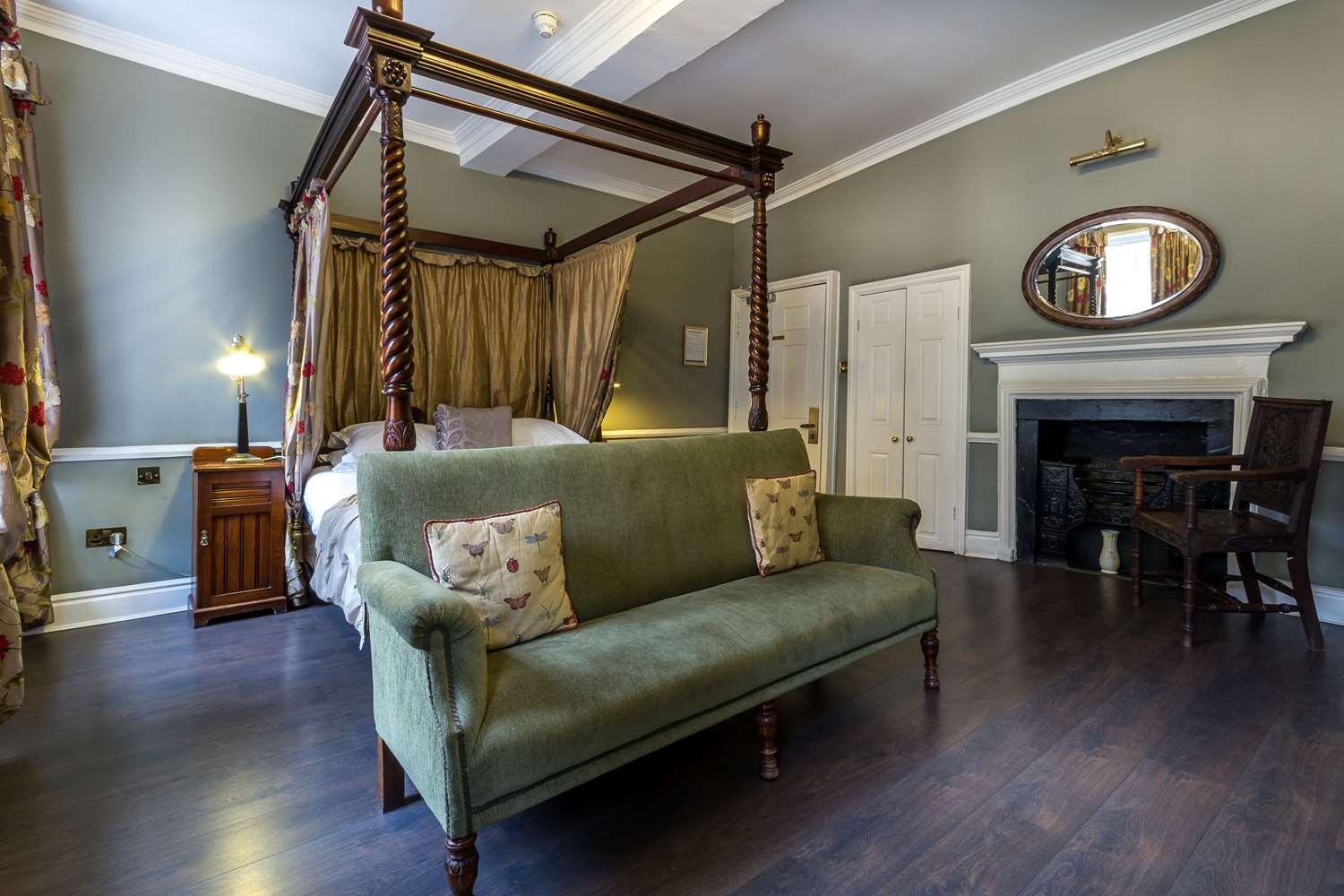 Guy Fawkes Inn 4*