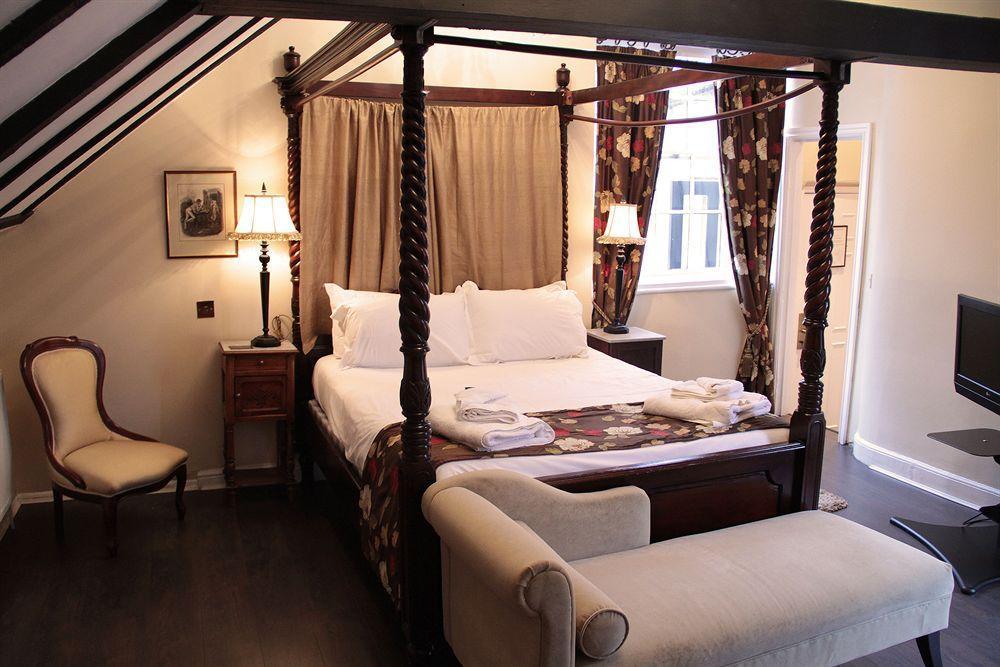 Guy Fawkes Inn